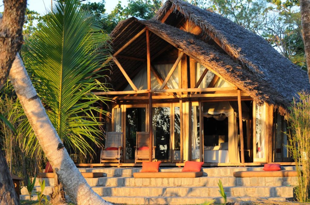 Princesse-bora-Lodge-Sainte-Marie-1024x680
